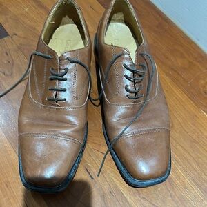 Classic Brown Leather lace up Men's Shoes by Cole Haan size 10.5